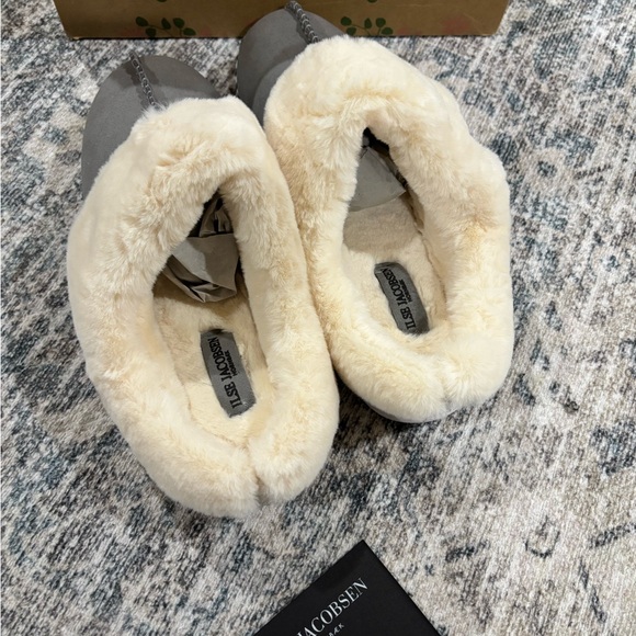 Ilse Jacobsen Cream Shearling Slippers - Picture 6 of 9